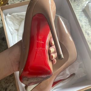 Christian louboutin so Kate